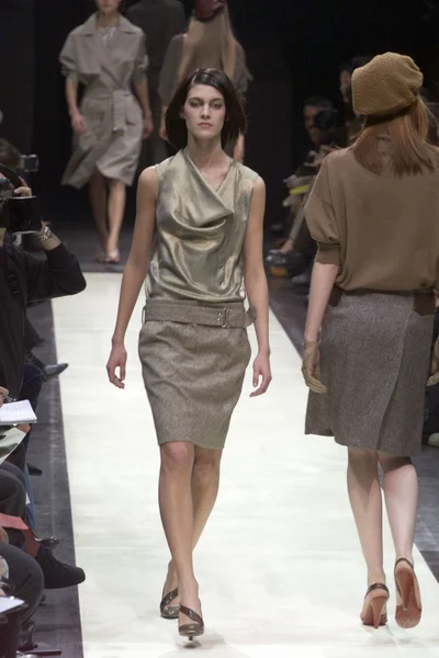 Look 8